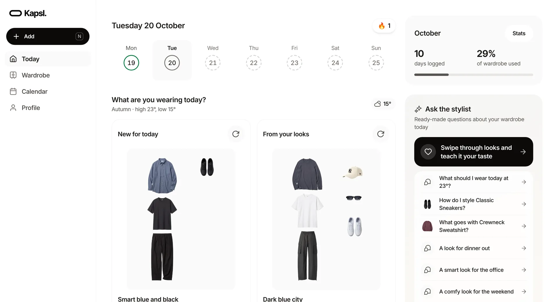 Kapsl on desktop: Today with the sidebar, two looks side by side and the stylist panel